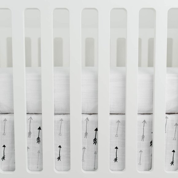 NEW Little Unicorn Cotton Muslin Crib Skirt Arrows - Picture 3 of 6